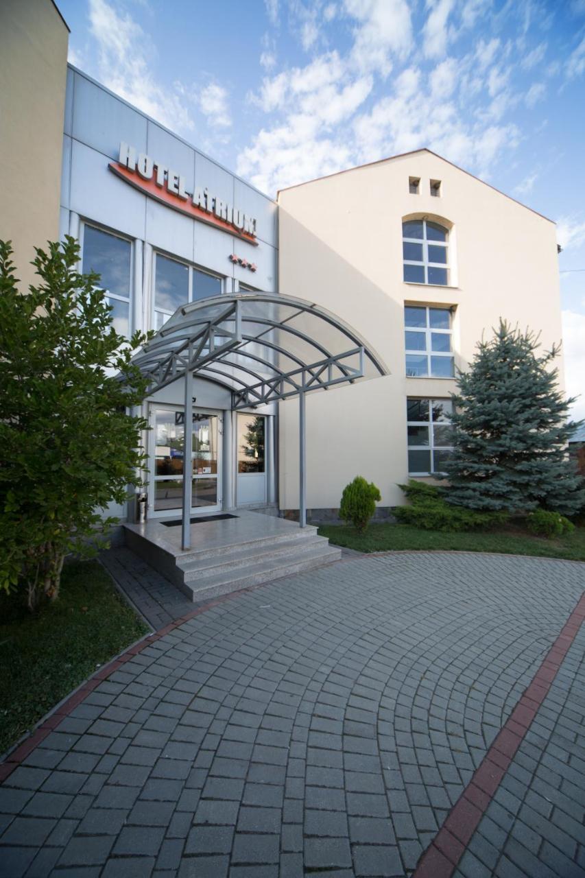 Hotel Atrium Tîrgu Secuiesc Exterior foto